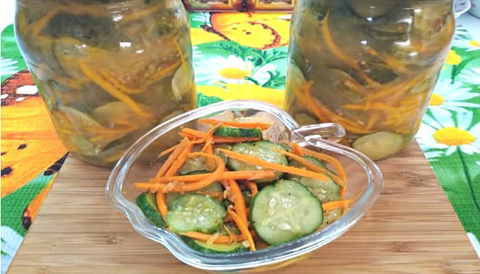 salat-iz-ogurcov-s-pripravoj-dlya-korejskoj-morkovi