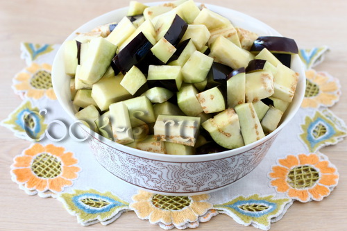баклажаны кубиками