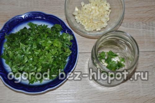 Рецепт маринованного болгарского перца с чесноком и зеленью. Маринованный сладкий болгарский перец с петрушкой и чесноком на зиму