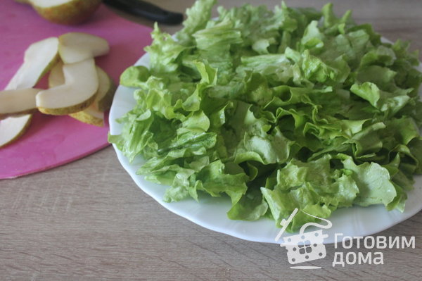 Салат с куриной грудкой и грушей фото к рецепту 4