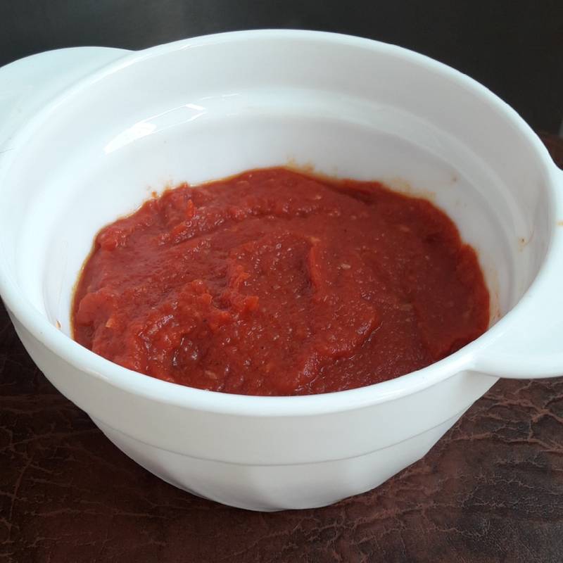 Домашний кетчуп рецепт с фото пошагово. Домашний кетчуп. Кетчуп узбекский. Кетчуп азербайджанский. Кетчуп из томатного сока.
