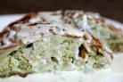 Слоеный пирог с брокколи и цветной капустой