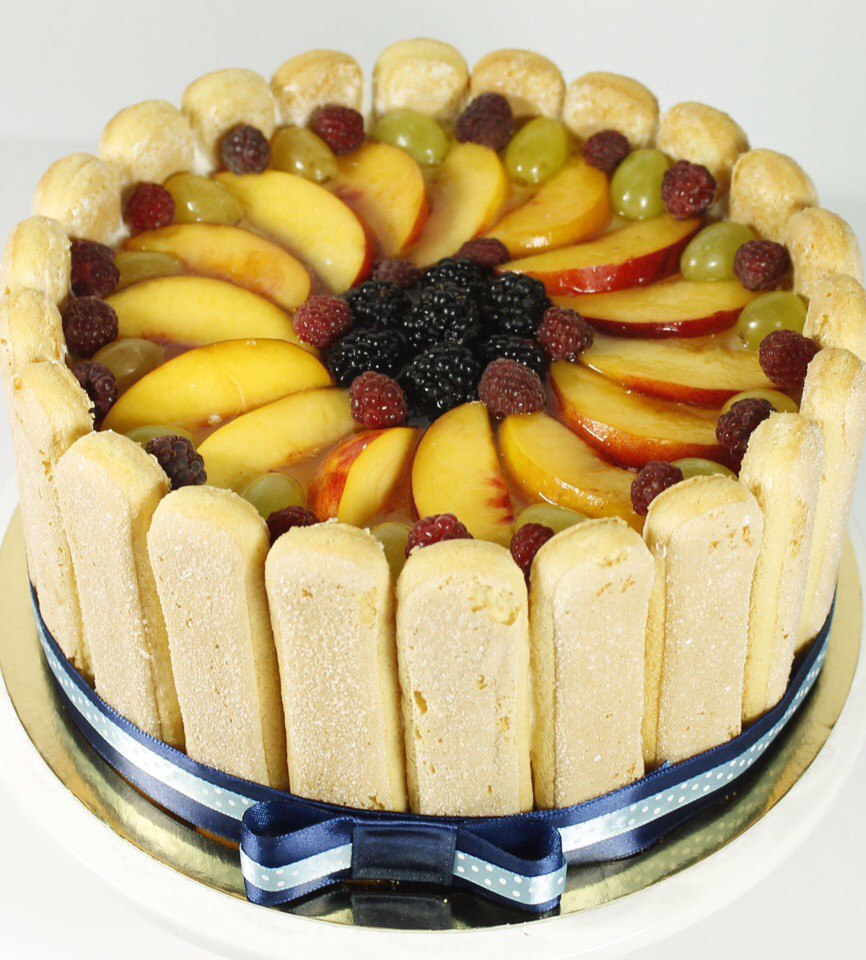 Выпечка торта фруктовый рай