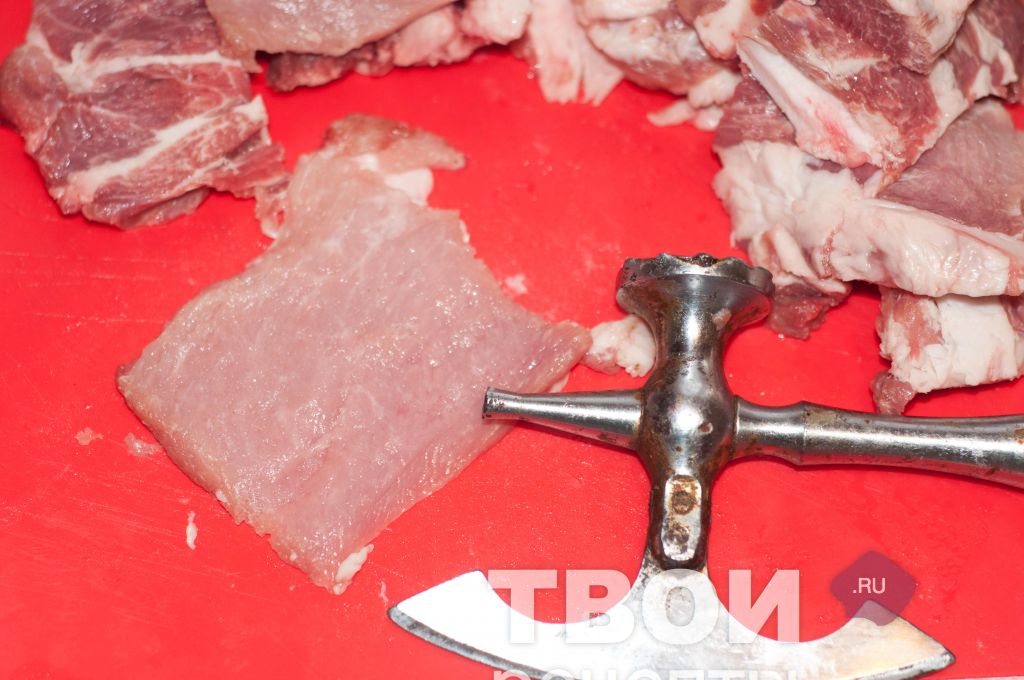 Шницель на сковороде